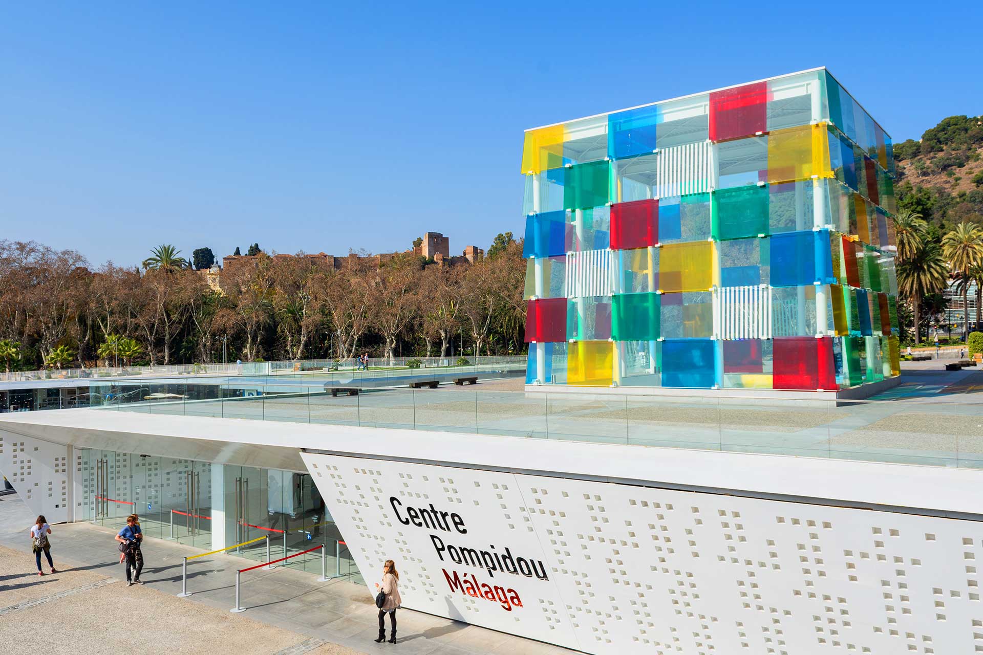 Museo de Artes en Málaga Centre Pompidou ¡Solicita tu MoveTransfer y te llevamos!